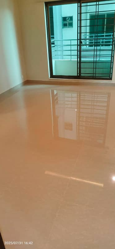 Luxury 3 Bed Apartment Available For Sale In Askari 11 Sector D