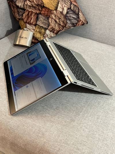 Hp core i5 8th gen | 8GB ram | 256 SSD urgent selling Need Cash