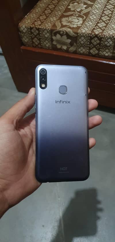 Infinix Hot 8 Lite