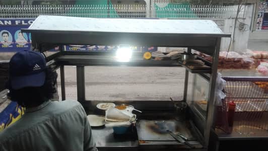 shawarma burger counter