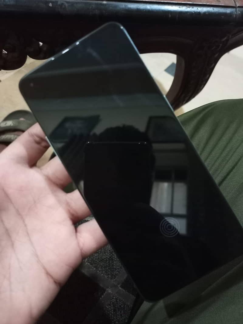 One Plus 9R 1