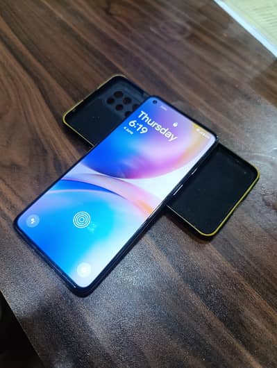 One Plus 8T 12/256 urjant sell