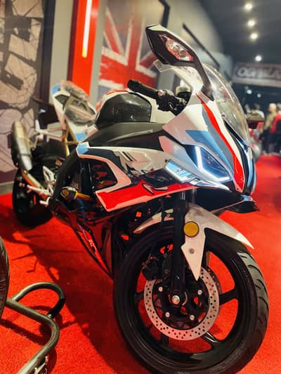 BMW S1000RR