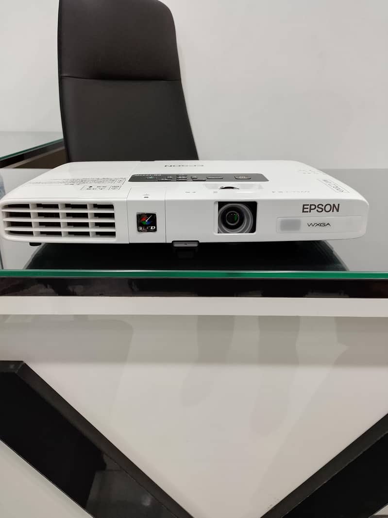 Multimedia Projectors 2