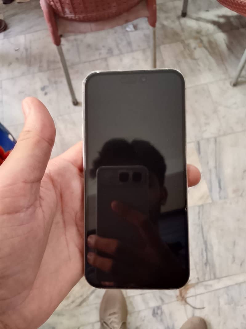 Iphone 15pro max 2