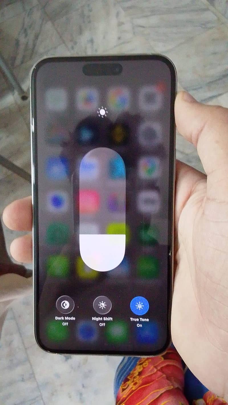 Iphone 15pro max 5