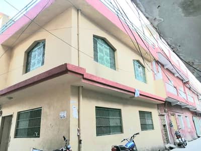 Sadiq Abad,Yunas musjid Room with kitchen, bath Separate Entrance