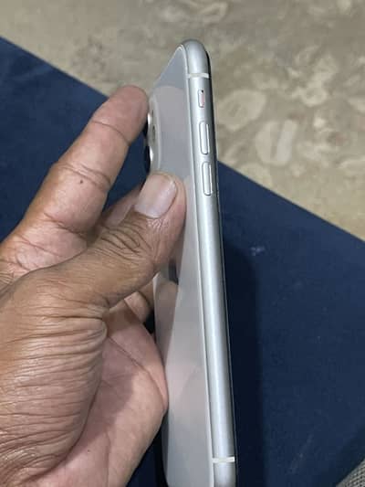 Iphone 11 water pack
