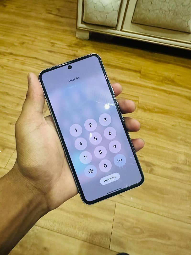 Google Pixel 8 5
