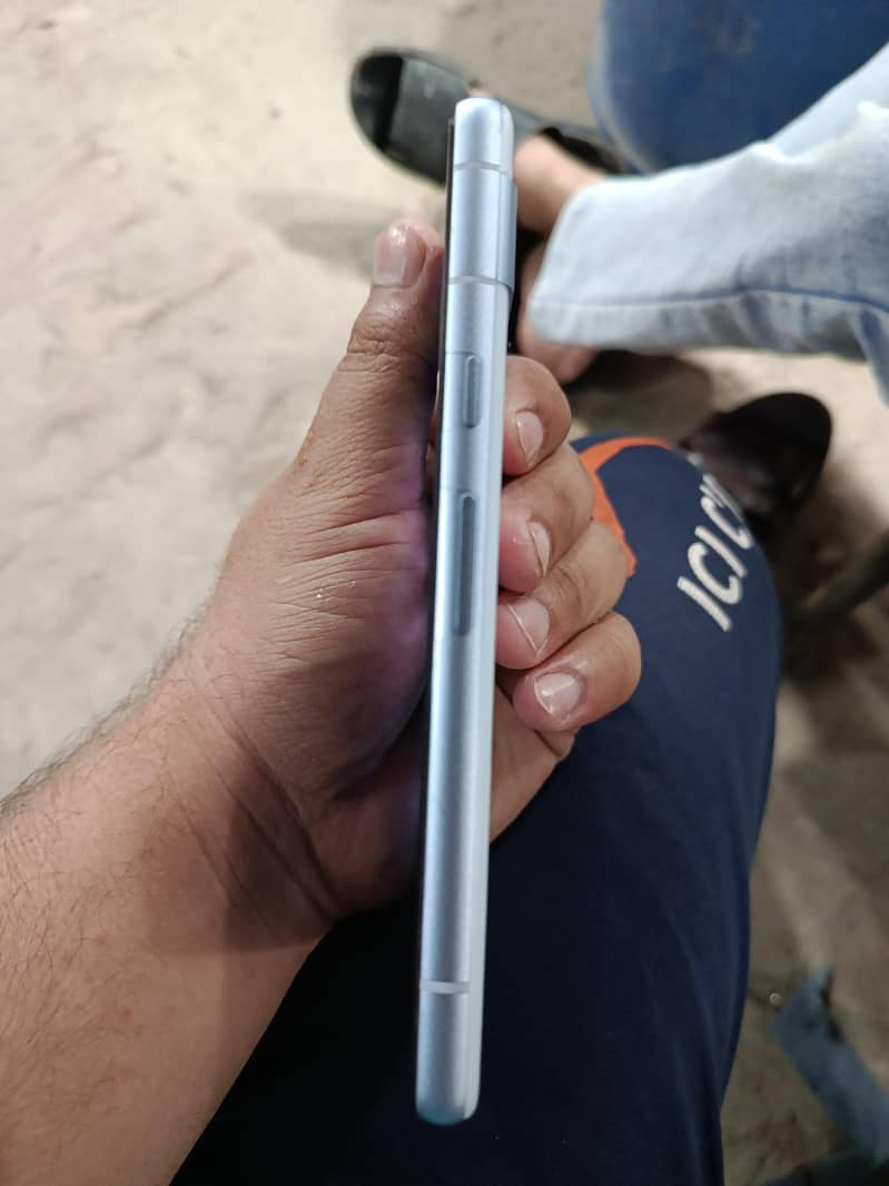 Google Pixel 7a 2