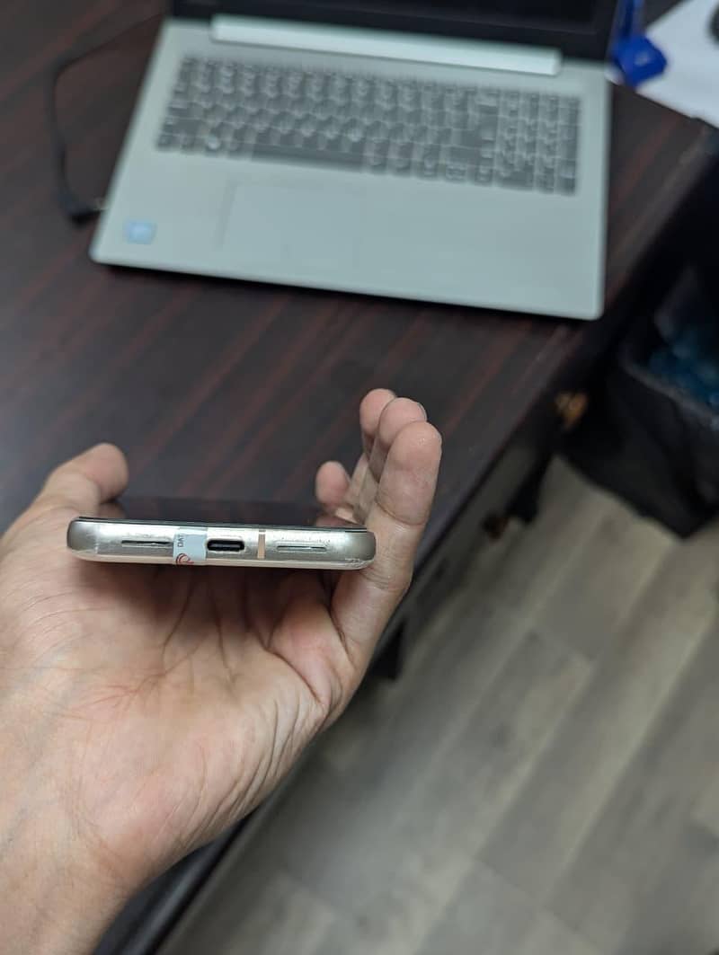 Google Pixel 8 3