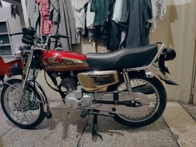 Honda CG 125 Special edition(Gold)