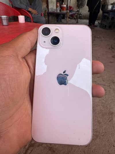 Apple iPhone 13