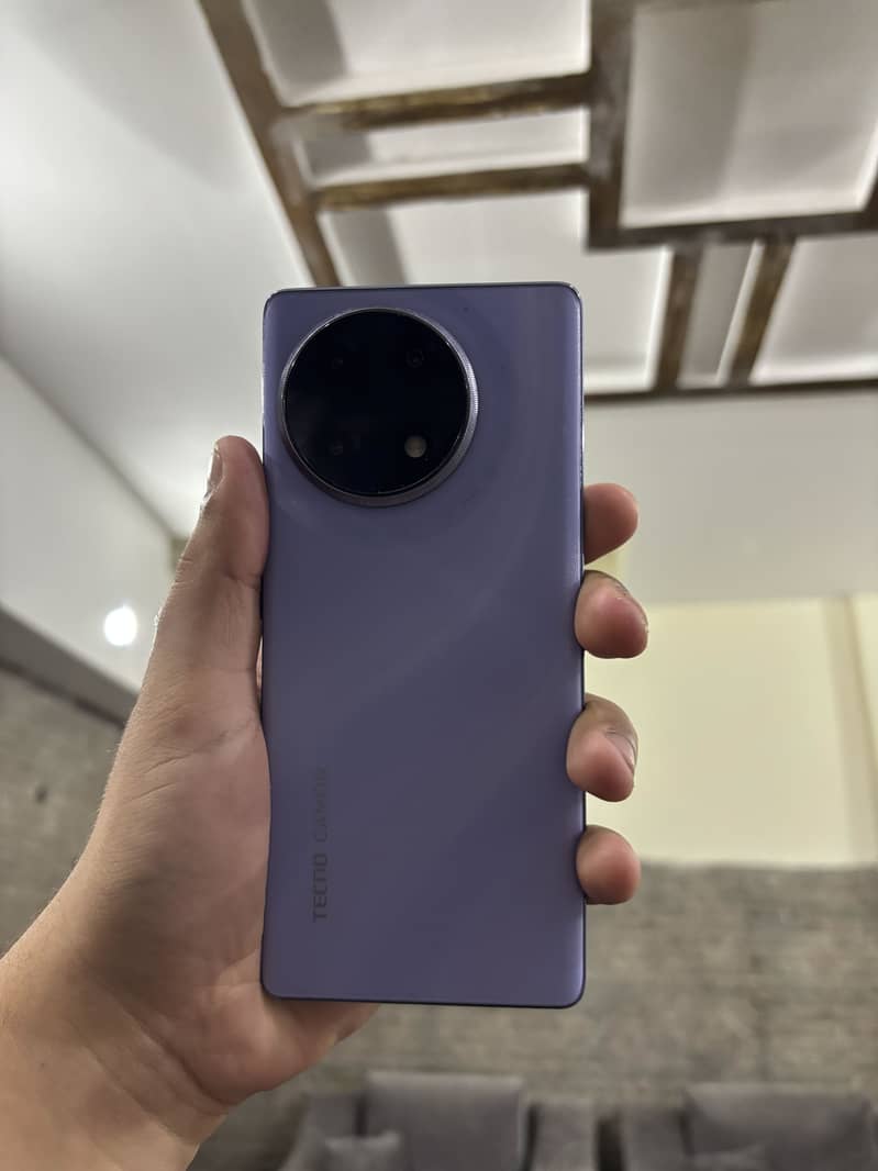 Tecno CAMON 30S 1