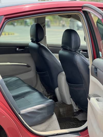 Toyota Prius 2012