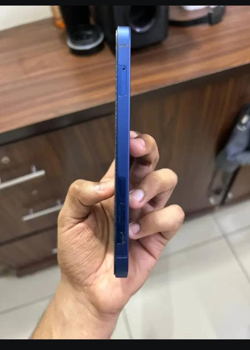 Iphone 12 3