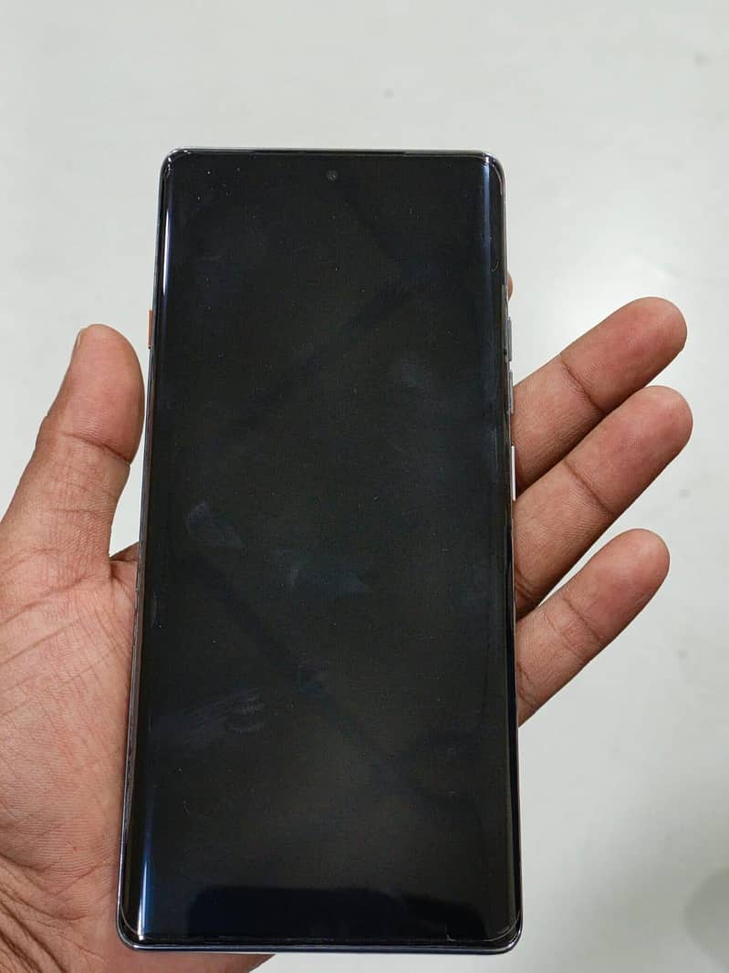 Tecno CAMON 40 Pro 0