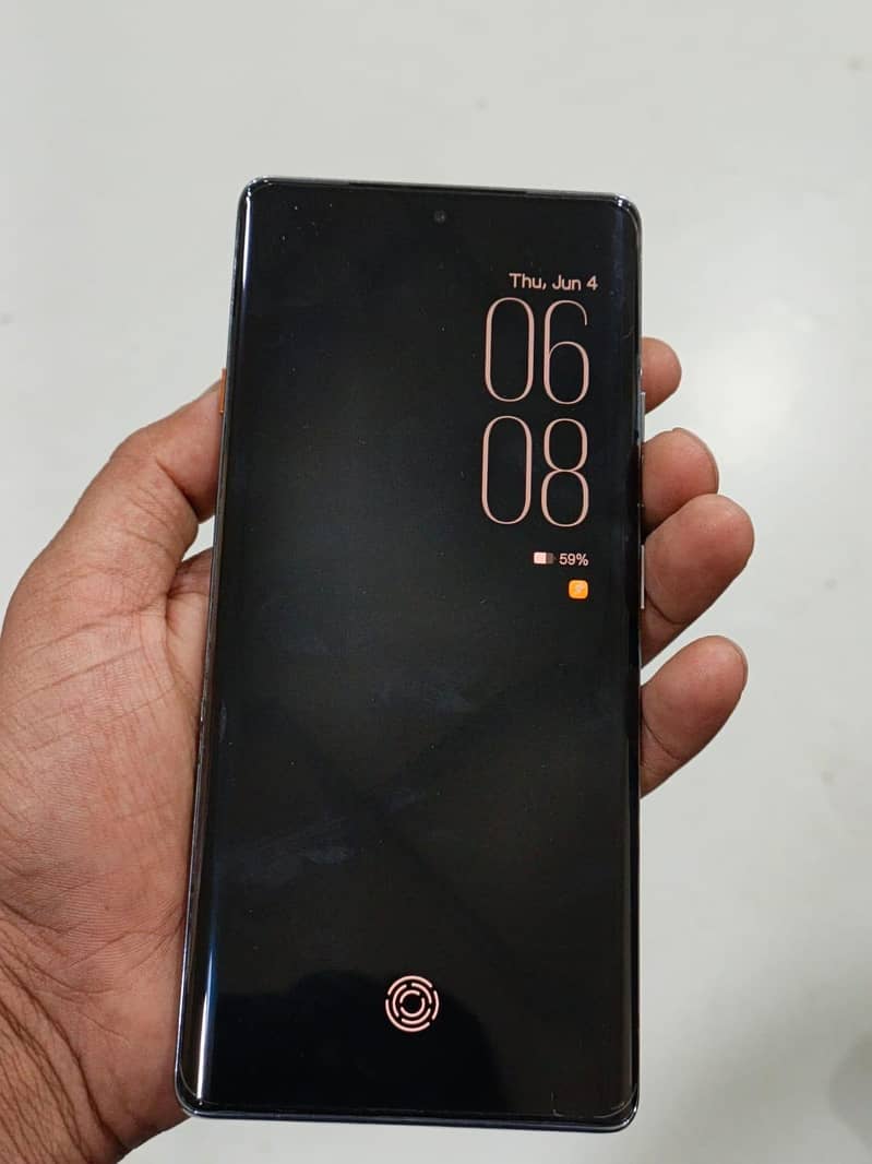 Tecno CAMON 40 Pro 1