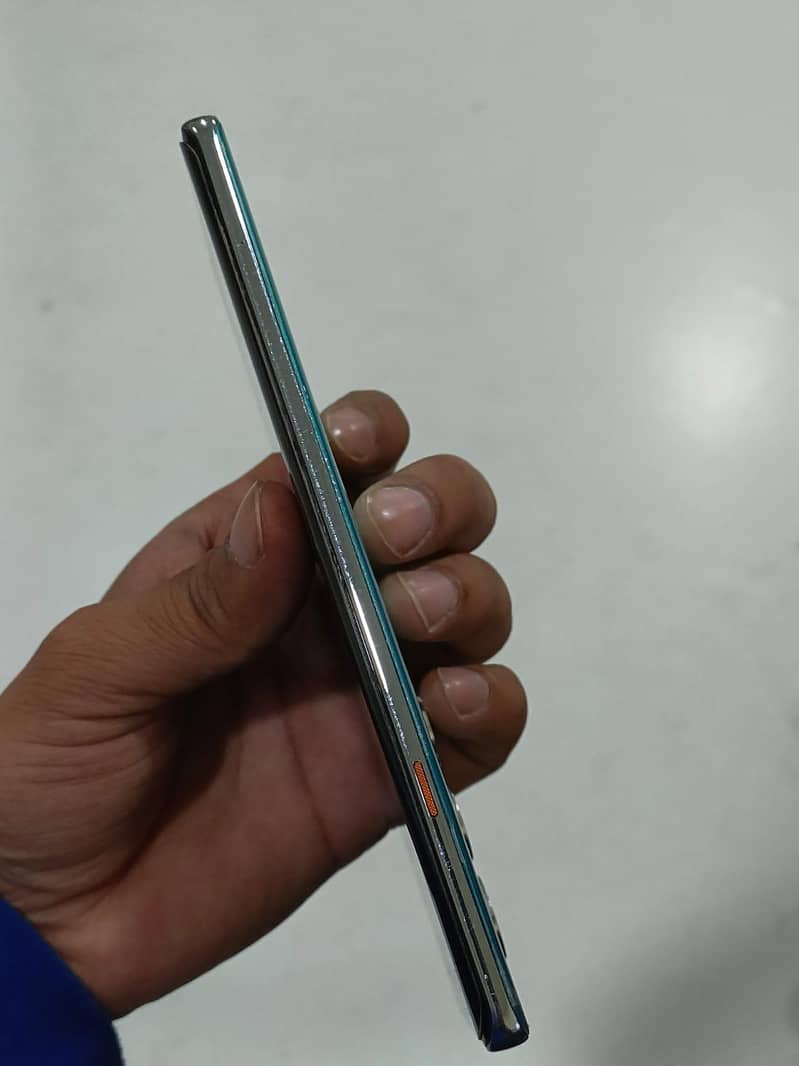 Tecno CAMON 40 Pro 5