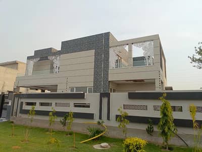 1 Kanal Brand New Luxury House for Sale