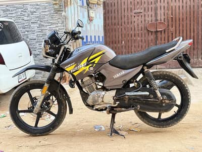 Yamaha ybr 125g