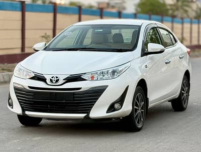 Toyota Yaris 1.5 Full Option 2021