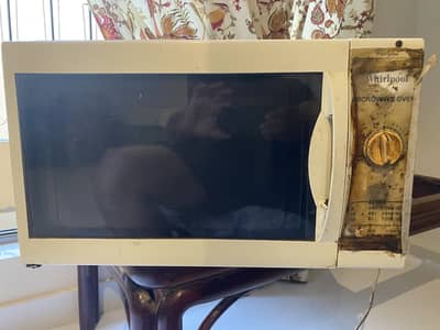 Whirlpool microwave oven