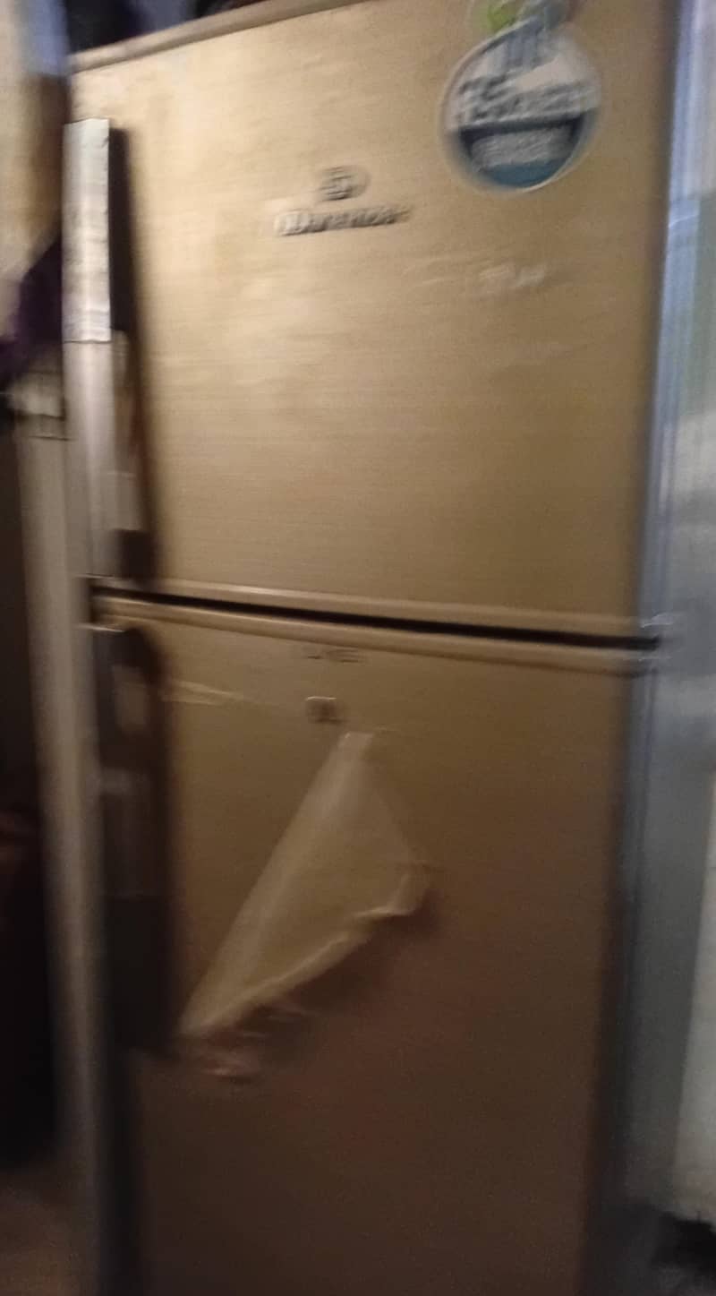 dawlance small fridge 1
