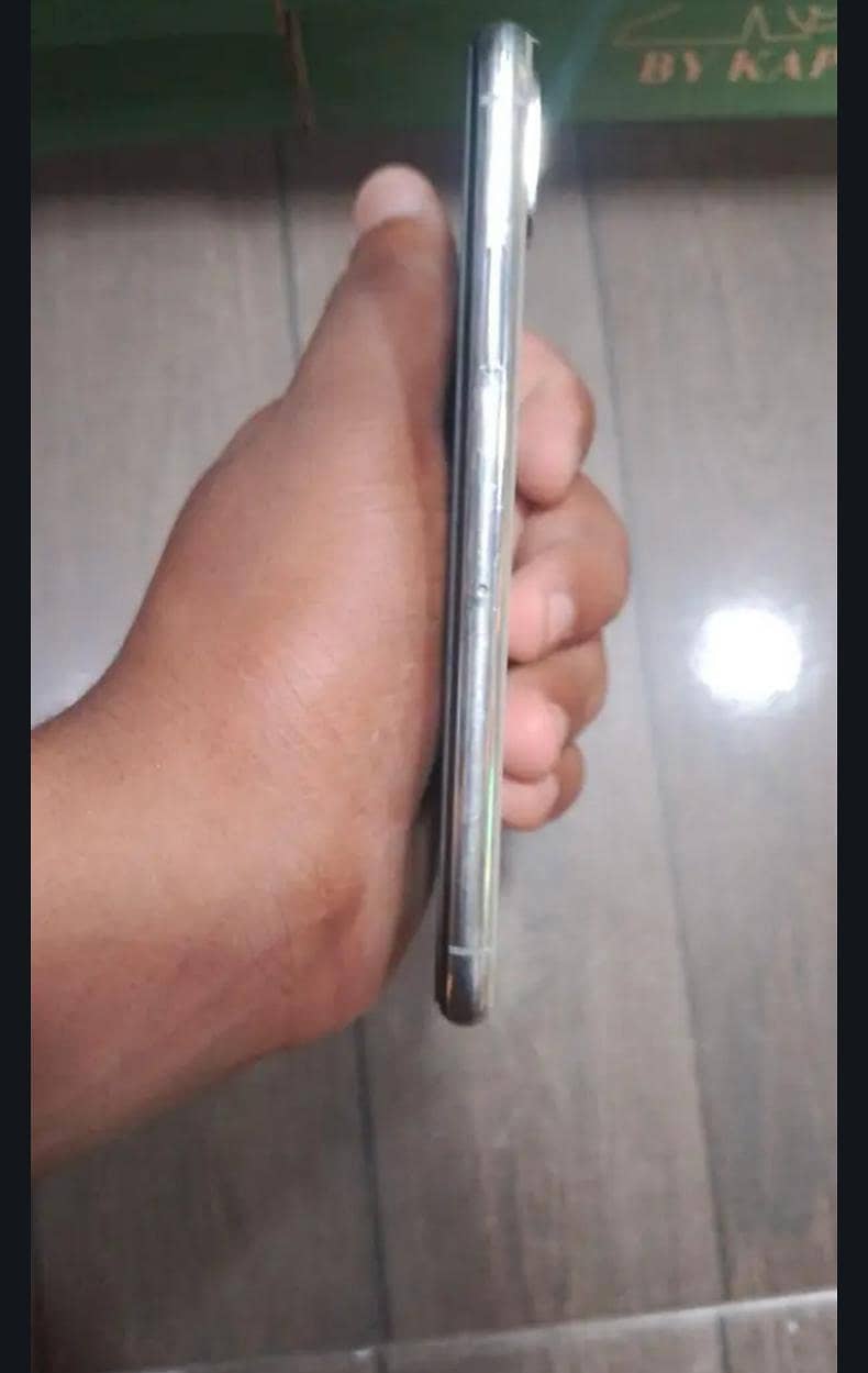 Apple iPhone X 2