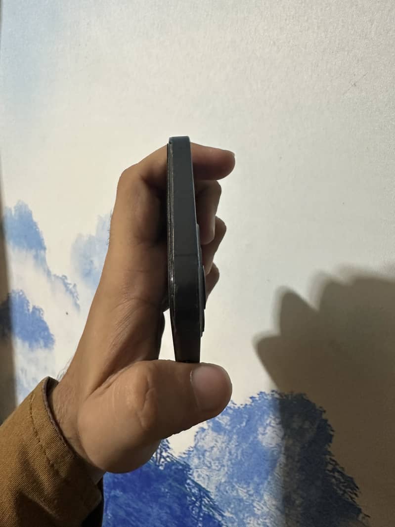 IPHONE 12 Pro 4