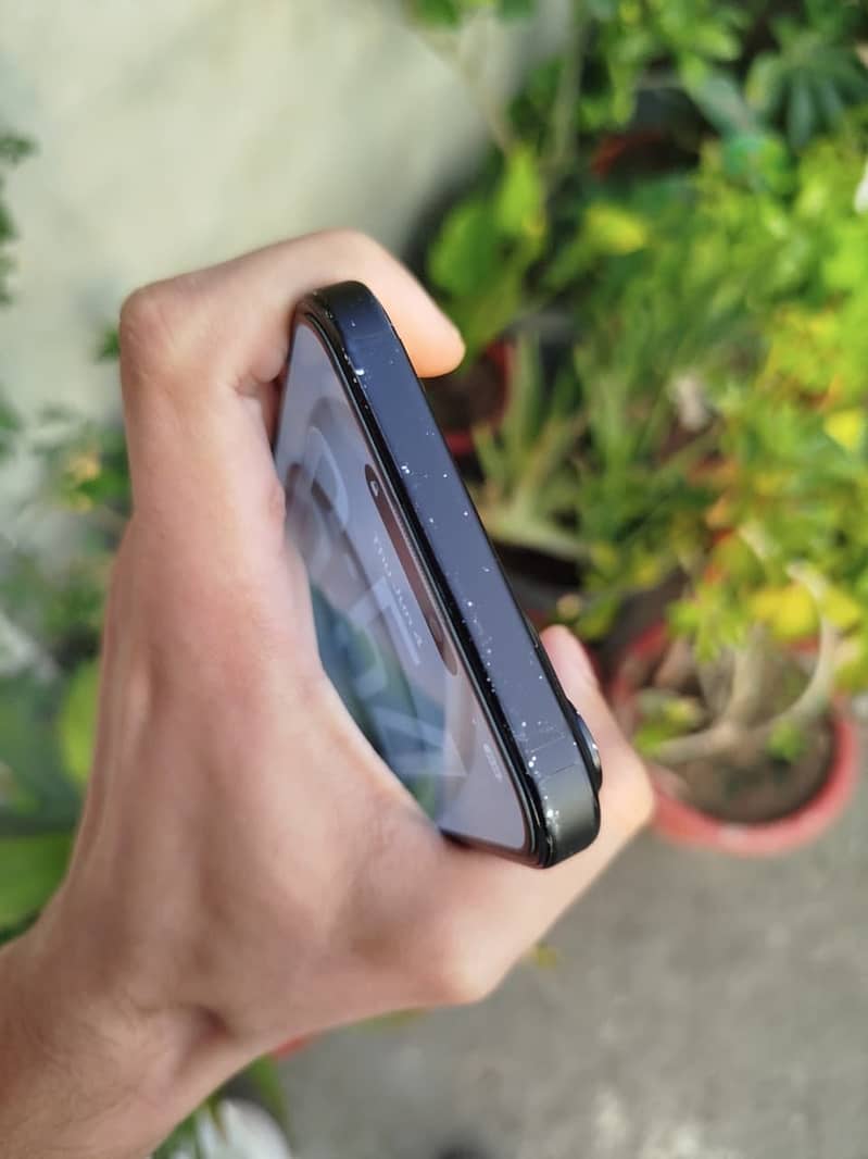 IPhone 15 plus 5