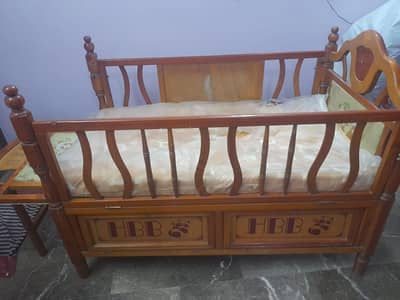 baby cot