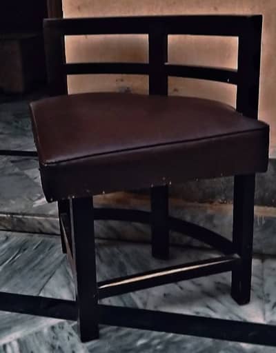 Folding dining table