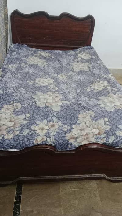 Single bed with mattress