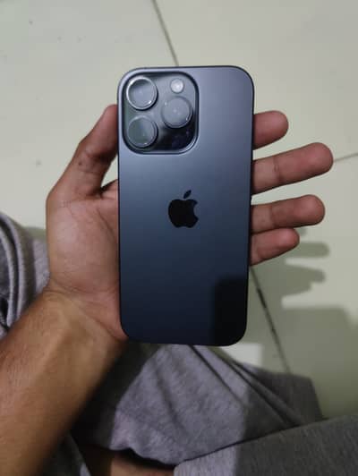 Apple iPhone 16 Pro jv 128gb with box in warranty