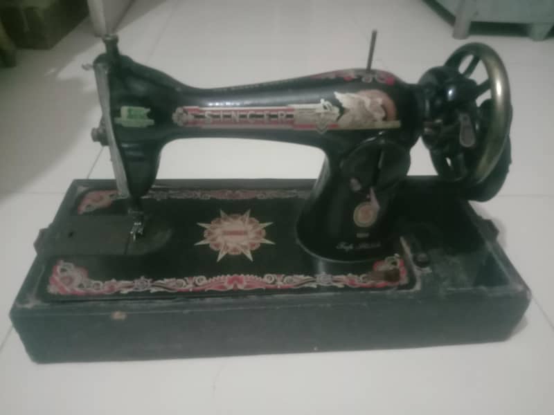 Singer sewing machine 3