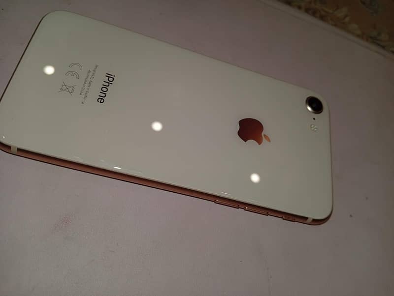 Apple iPhone 8 5