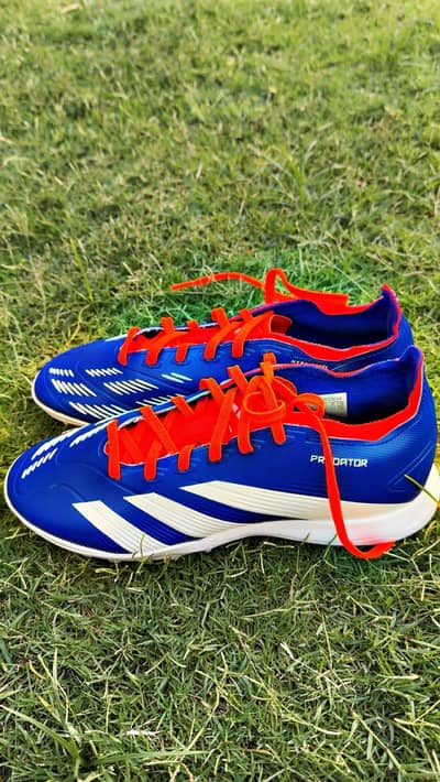 Original Adidas predator football shoes size 38