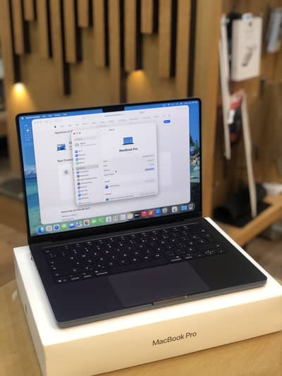 MacBook pro M5 14inch 16/512