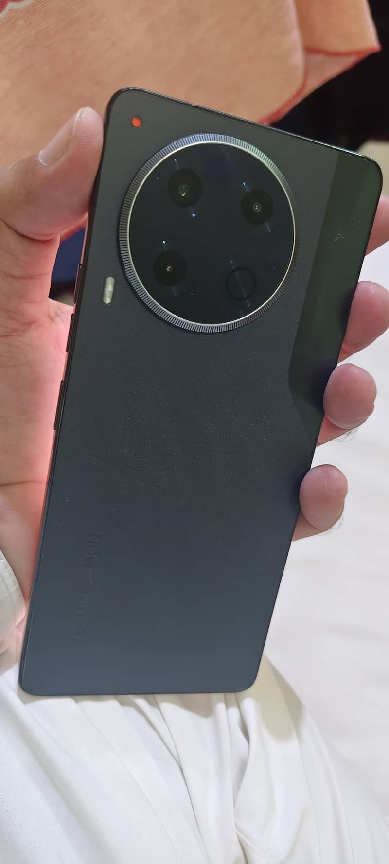 Tecno CAMON 30 0