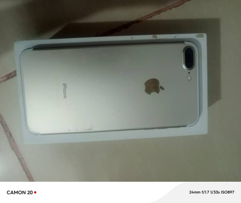 Apple iPhone 7 Plus 1