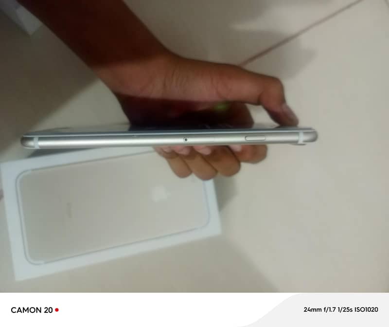 Apple iPhone 7 Plus 3