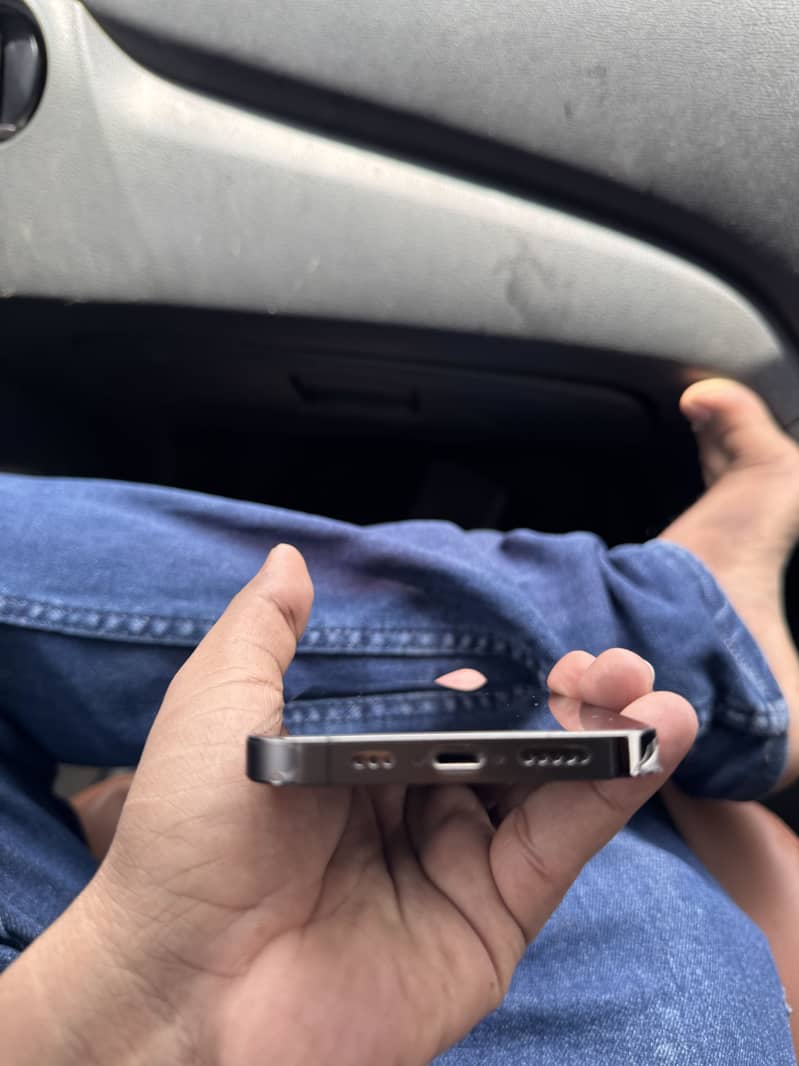 iPhone 13 Pro 6