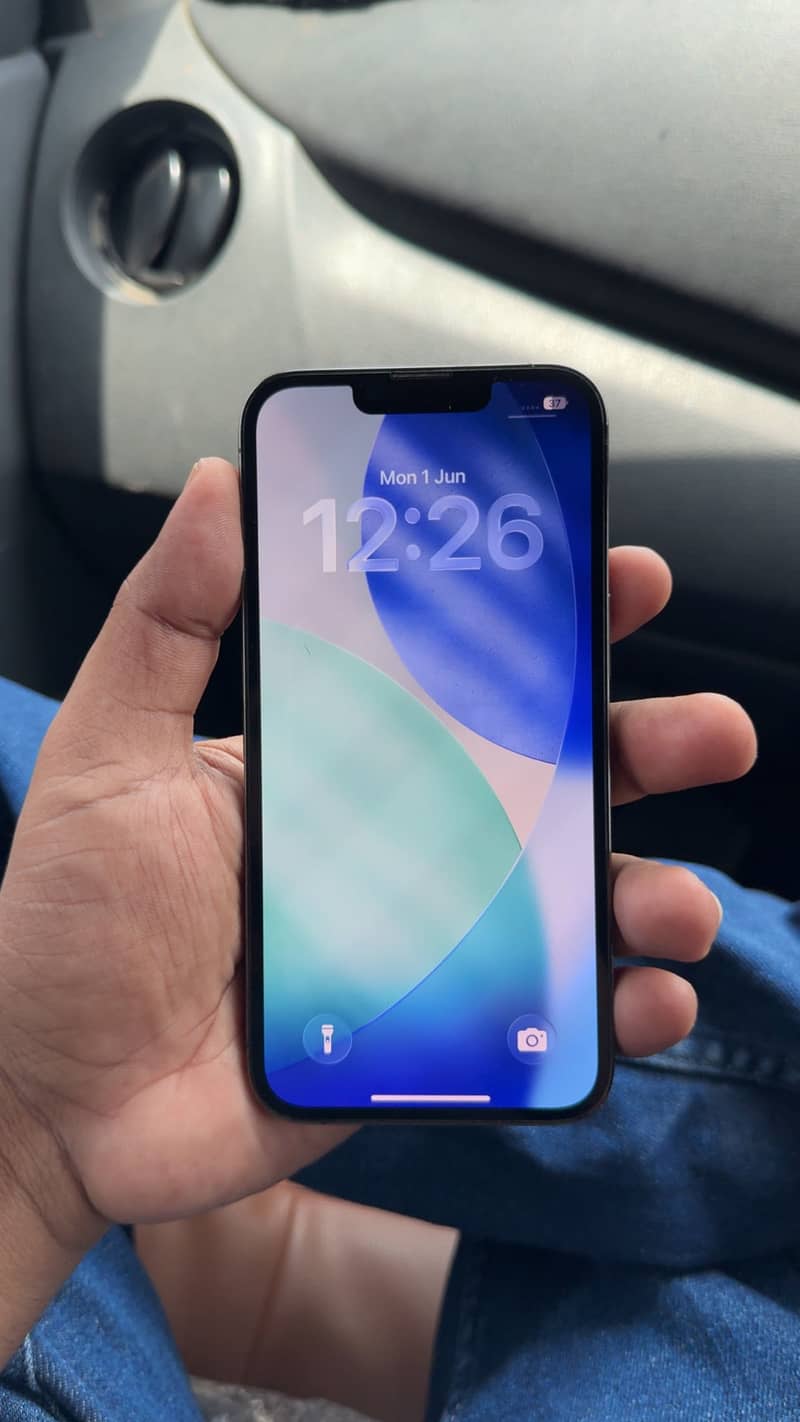 iPhone 13 Pro 35