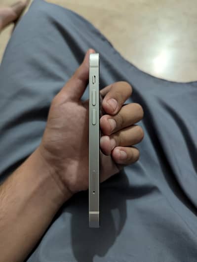 Apple iPhone 12 mini