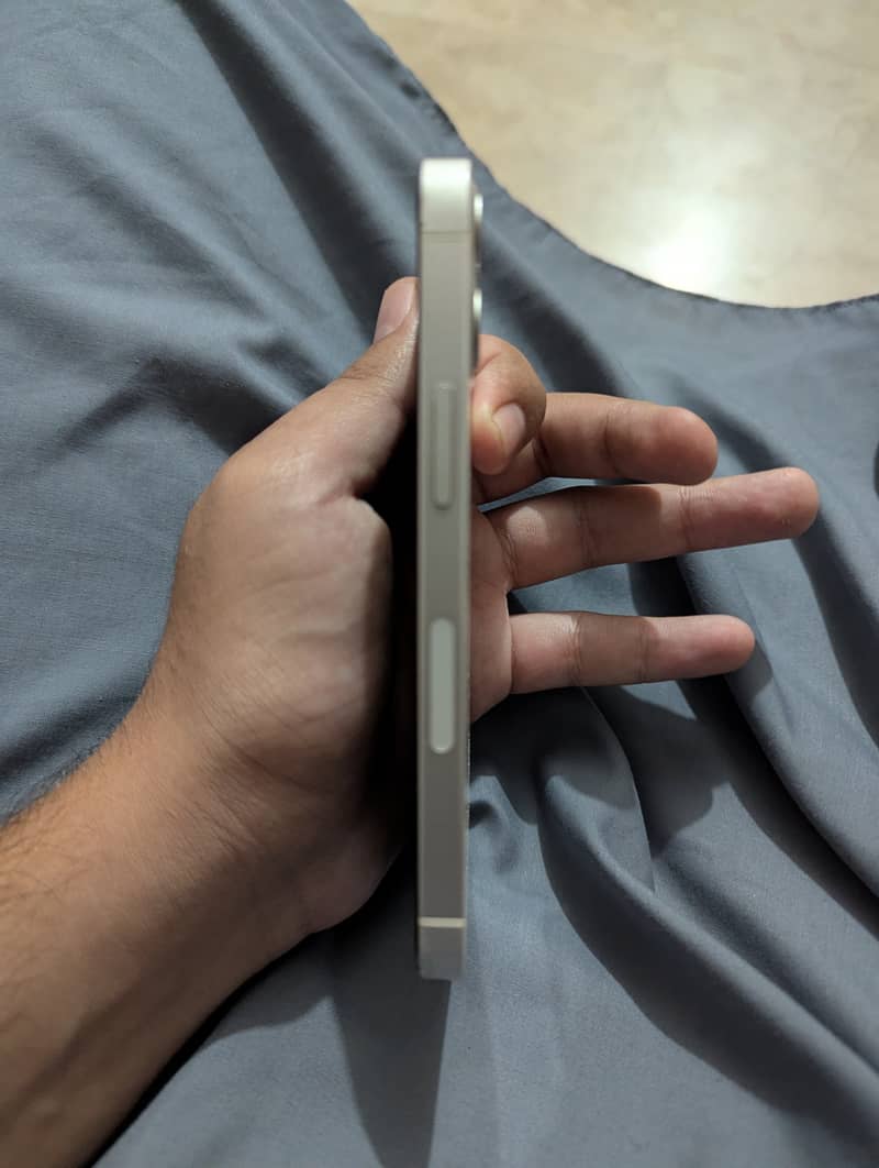 Apple iPhone 12 mini 6