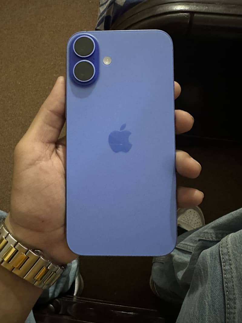 Apple iPhone 16 Plus 0