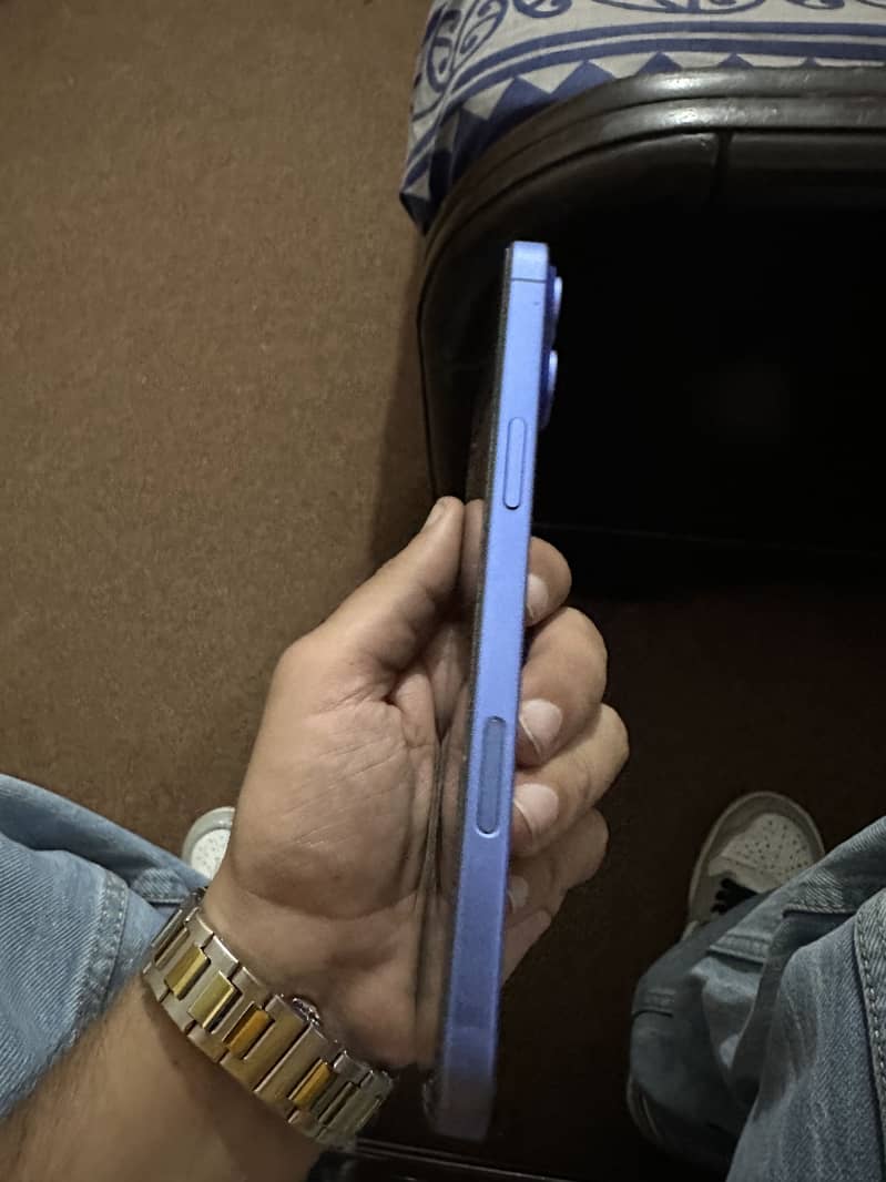 Apple iPhone 16 Plus 3