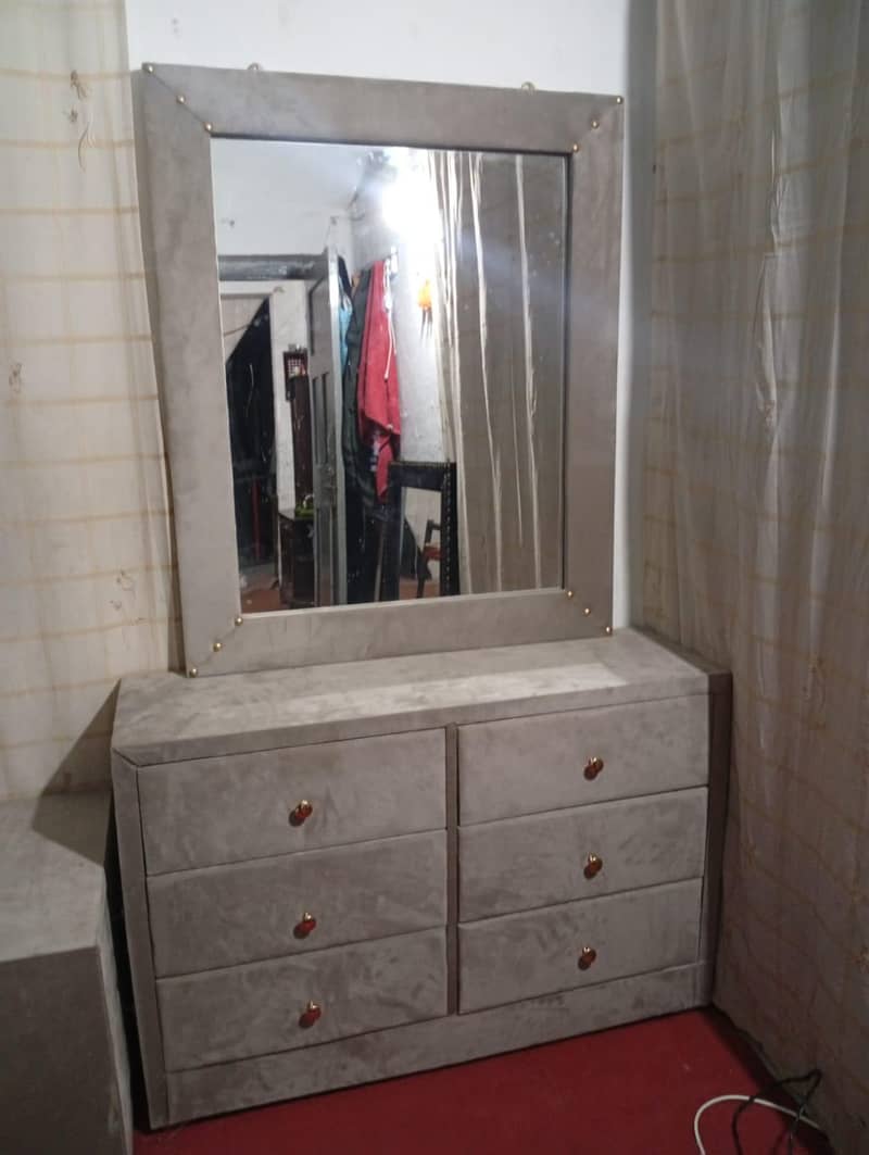 bed Sai table dressing table 0