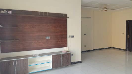 1 Kanal Upper Portion Available for Rent in Tip 2